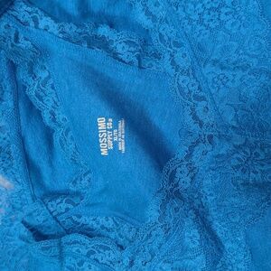 Mossimo y2k lacy top blue women's size XL Bella Swan